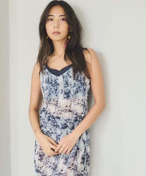 mikomori(ミコモリ)の「CAMISOLE OP(ワンピース・レディース・ネイビー/レッド・FREE)」の8枚目の写真