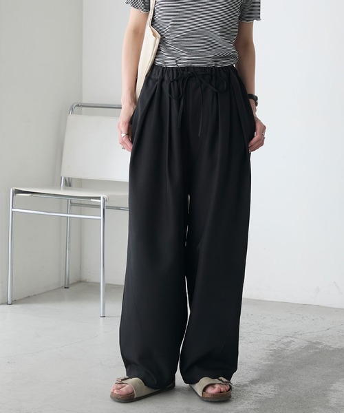 BONLECILL（ボンルシール）の「リネンライクイージーバレル2タックパンツ（スラックス・レディース・ベージュ/スミクロ/チャコールグレー/ブラック・M/L）」の15枚目の写真