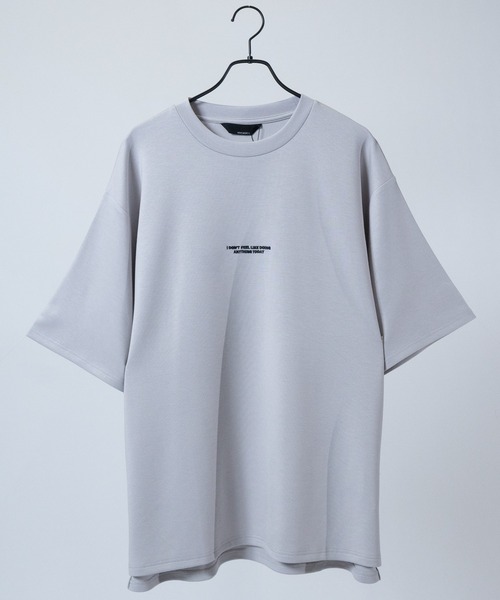 Naive magic(ナイーブマジック)の「【a】〔Naive Magic〕シルキータッチストレッチ BLUE/GREEN Girlイラストプリント ポンチTシャツ(Tシャツ/カットソー・メンズ・ブルー系1/ピンク系1/ピンク系2/ブラック系1/ライトグレー系2/グレー系1/グリーン系2/ブラック系2/ライトグレー系1/グリーン系1/ブルー系2/ホワイト系1/ホワイト系2/グレー系2・MEDIUM/LARGE)」の19枚目の写真