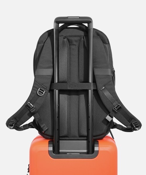 Aer（エアー）の「Aer（エアー）City Pack Pro 2 AER-21060（バックパック/リュック・メンズ・ブラック・F）」の10枚目の写真