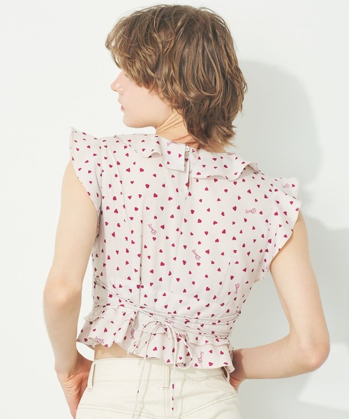 DEICY（デイシー）の「ランダムハートフリルブラウス（シャツ/ブラウス・レディース・ライトベージュ/ピンク・1/0）」の8枚目の写真