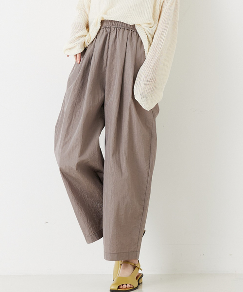 abahouse mavie（アバハウスマヴィ）の「【セットアップ対応】シャイニータフタワイドテーパードパンツ/春服/夏服/イージーパンツ（その他パンツ・レディース・ブラック/グレー/ブラウン・38/36）」の7枚目の写真