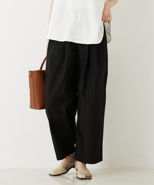 abahouse mavie（アバハウスマヴィ）の「【セットアップ対応】シャイニータフタワイドテーパードパンツ/春服/夏服/イージーパンツ（その他パンツ・レディース・ブラック/グレー/ブラウン・38/36）」の19枚目の写真