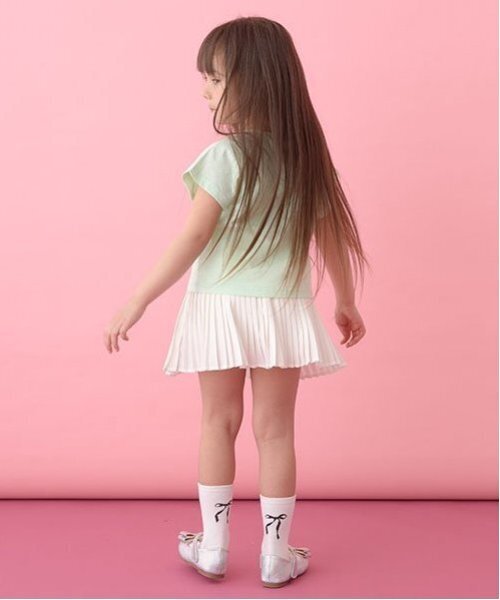 Lycee mine(リセマイン)の「プリーツスカート(インナーパンツ付き)【子供服】【キッズ】【女の子】(スカート・キッズ・チャコール/ラベンダー/オフホワイト・140cm/110cm/100cm/120cm/130cm/150cm)」の15枚目の写真