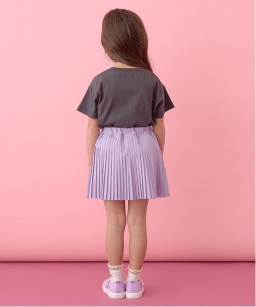 Lycee mine(リセマイン)の「プリーツスカート(インナーパンツ付き)【子供服】【キッズ】【女の子】(スカート・キッズ・チャコール/ラベンダー/オフホワイト・140cm/110cm/100cm/120cm/130cm/150cm)」の17枚目の写真