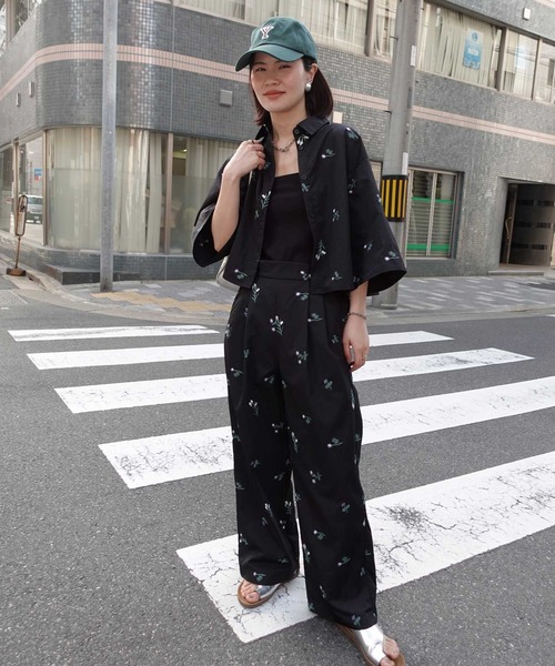 CORNERS(コーナーズ)の「ナイロンタフタ花柄刺繍ハーフスリーブシャツ【KR select】(シャツ/ブラウス・レディース・ベージュ系その他/ブラック・M)」の15枚目の写真