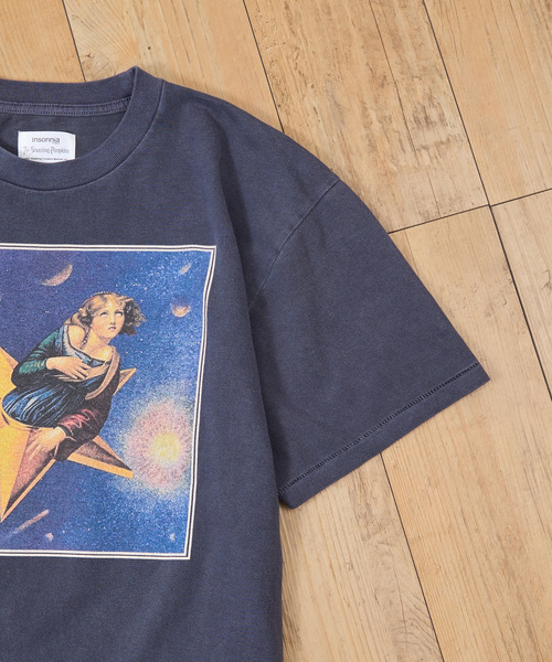 Insonnia PROJECTS(インソニアプロジェクト)の「Insonnia Projects インソニアプロジェクツ / MCA INFINITE SADNESS TOUR TEE-B The Smashing Pumpkins スマッシング・パンプキンズ グラフィックプリントビッグシルエットTシャツ バンドT スマパン / IP-TSP-009(Tシャツ/カットソー・メンズ・ブラック/ネイビー・0/1/2/3)」の5枚目の写真
