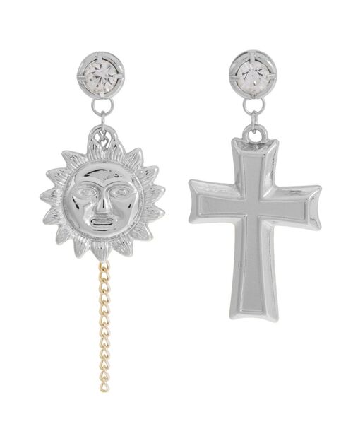 EVRIS（エヴリス）の「CROSS MOTIFピアス（ピアス（両耳用）・レディース・シルバー/ゴールド・FREE）」の4枚目の写真