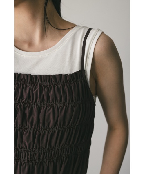 STYLEMIXER(スタイルミキサー)の「シャーリングバルーンキャミワンピース(ワンピース・レディース・ブラウン/ブラック/ライトベージュ・SMALL/MEDIUM)」の17枚目の写真
