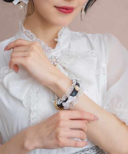 ROJITA（ロジータ）の「レースリボンハートパールブレスレット（ブレスレット・レディース・ホワイト/ブラック/ブルー・FREE）」の12枚目の写真