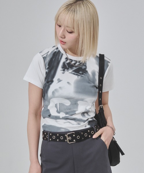 ENVYM（アンビー）の「フォトプリントチビTee 半袖（Tシャツ/カットソー・レディース・ホワイト/グレー/イエロー・FREE）」の19枚目の写真