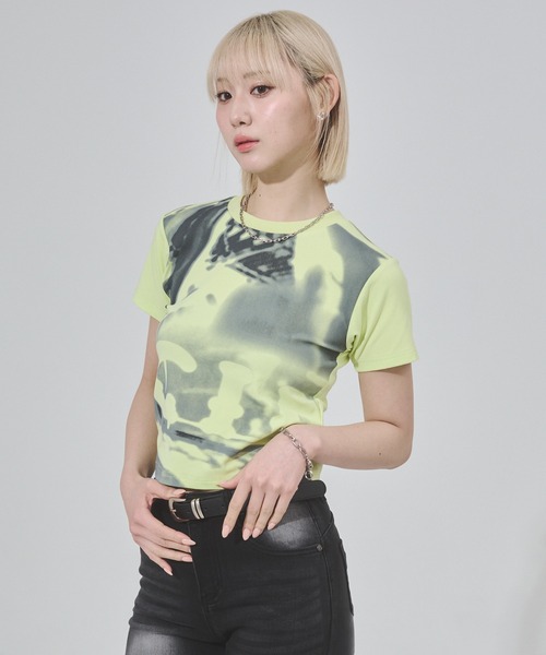 ENVYM（アンビー）の「フォトプリントチビTee 半袖（Tシャツ/カットソー・レディース・ホワイト/グレー/イエロー・FREE）」の21枚目の写真