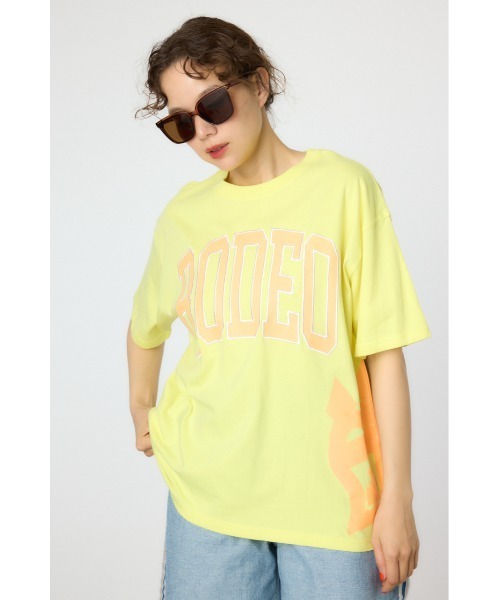 RODEO CROWNS WIDE BOWL(ロデオクラウンズワイドボウル)の「ネオンロゴTシャツ(Tシャツ/カットソー・レディース・ライトイエロー/ブラック/ホワイト/ブルー・FREE)」の22枚目の写真