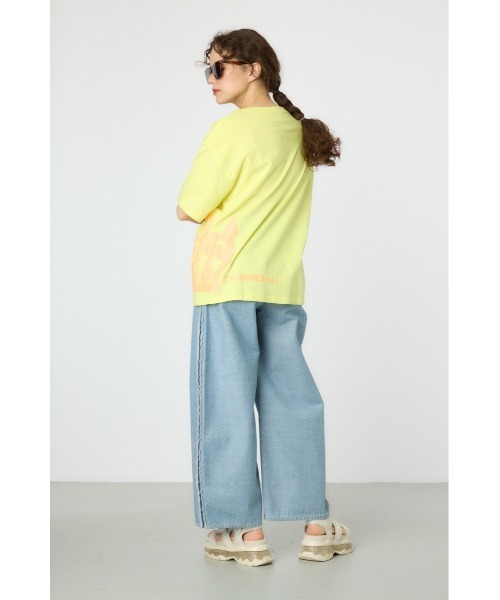 RODEO CROWNS WIDE BOWL(ロデオクラウンズワイドボウル)の「ネオンロゴTシャツ(Tシャツ/カットソー・レディース・ライトイエロー/ブラック/ホワイト/ブルー・FREE)」の18枚目の写真