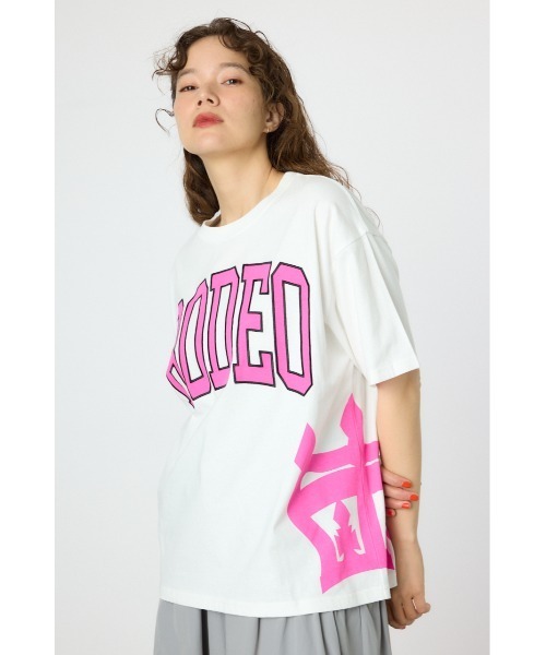 RODEO CROWNS WIDE BOWL(ロデオクラウンズワイドボウル)の「ネオンロゴTシャツ(Tシャツ/カットソー・レディース・ライトイエロー/ブラック/ホワイト/ブルー・FREE)」の16枚目の写真