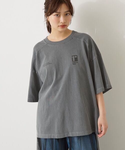 AMERICAN HOLIC（アメリカンホリック）の「【WEB限定】ピグメント5分袖ロゴプルオーバー（Tシャツ/カットソー・レディース・チャコールグレー/パープル/グリーン系その他3・FREE）」の2枚目の写真