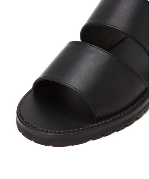 MARGARET HOWELL（マーガレットハウエル）の「BUCKLE STRAP SANDAL（サンダル・メンズ・ブラック・LARGE/MEDIUM）」の3枚目の写真