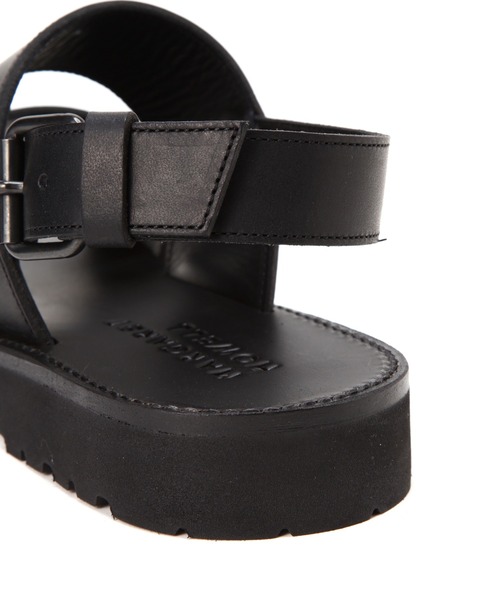 MARGARET HOWELL（マーガレットハウエル）の「BUCKLE STRAP SANDAL（サンダル・メンズ・ブラック・LARGE/MEDIUM）」の5枚目の写真