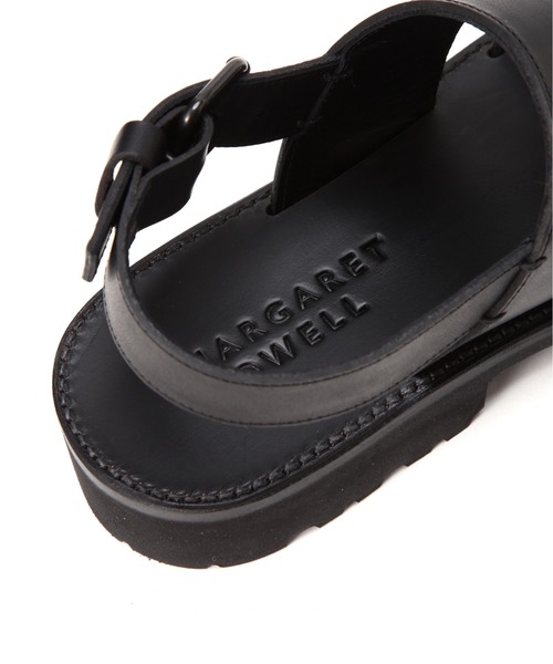 MARGARET HOWELL（マーガレットハウエル）の「BUCKLE STRAP SANDAL（サンダル・メンズ・ブラック・LARGE/MEDIUM）」の6枚目の写真