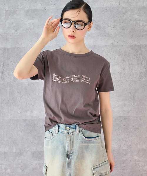 ANAP(アナップ)の「メタリック 箔プリント ロゴ ウェーブ Tシャツ(Tシャツ/カットソー・レディース・ブラック/ホワイト・FREE)」の1枚目の写真
