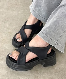 クロスバンド厚底サンダル