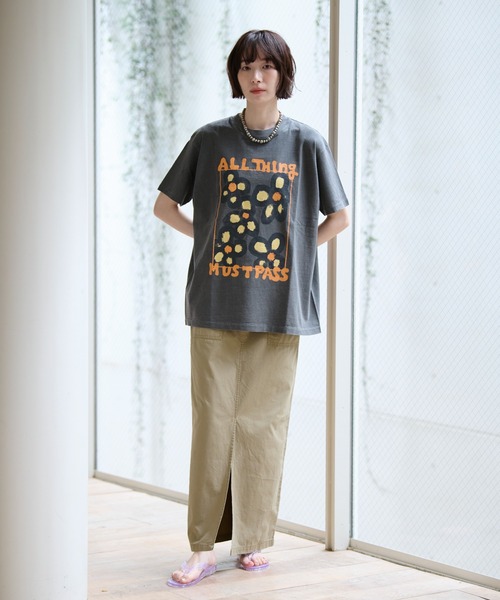 MICA&DEAL（マイカ＆ディール）の「【MICA&DEAL/マイカアンドディール】ミリタリースカート / スリット / タイトロングスカート（スカート・レディース・ベージュ/カーキ・36/38）」の3枚目の写真