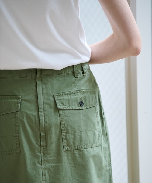 MICA&DEAL（マイカ＆ディール）の「【MICA&DEAL/マイカアンドディール】ミリタリースカート / スリット / タイトロングスカート（スカート・レディース・ベージュ/カーキ・36/38）」の14枚目の写真