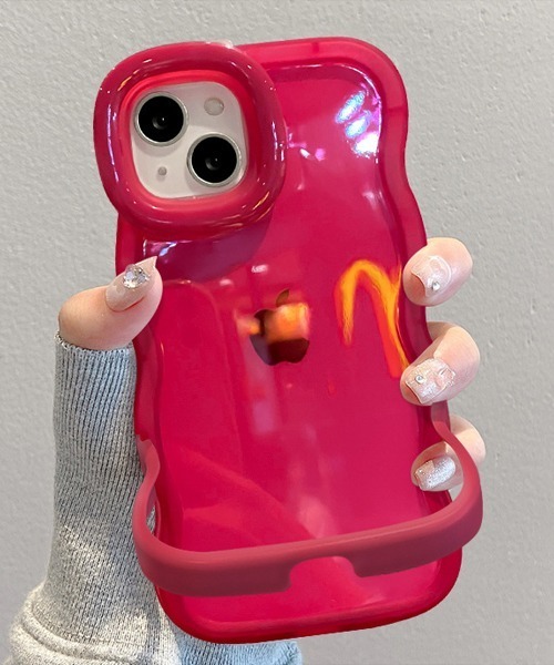 Fun & Daily（ファンアンドデイリー）の「Wave Clear iPhone Case 14 / 15 / 16 / 17 / Plus Pro ProMax / アイフォンケース　プラス　プロ　プロマックス（スマホケース/カバー・レディース・ピンク/パープル/クリア/ブラック/グリーン・iPhone 15 Plus/iPhone 15 Pro/iPhone 15 Pro Max/iPhone 16/iPhone 16 Plus/iPhone 16 Pro/iPhone 16 Pro Max/iPhone 15/iPhone 14/iPhone 14 Plus/iPhone 14 Pro Max/iPhone 14 Pro/iPhone 17 Pro/iPhone 17/iPhone 17 Pro Max）」の4枚目の写真
