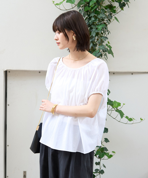 Rouge vif Anna（ルージュヴィフアンナ）の「コットンギャザーパフブラウス（シャツ/ブラウス・レディース・オフホワイト/ブラウン・フリー）」の5枚目の写真