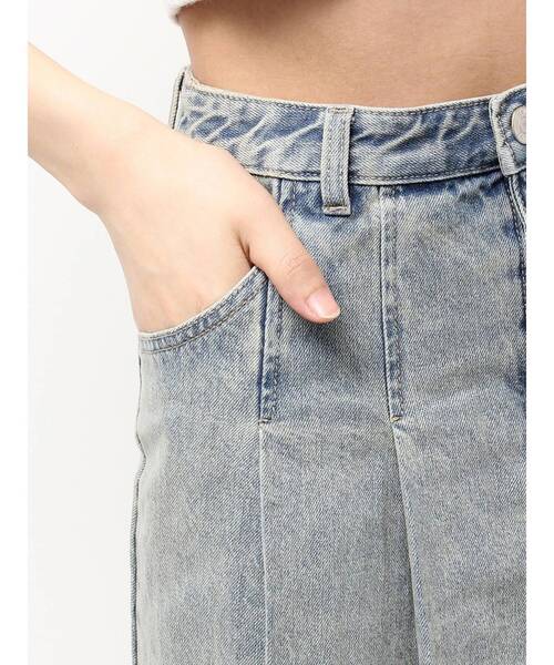 EATME(イートミー)の「FRONTプリーツデニムスカート(デニムスカート・レディース・ブルー/ブラック/ライトブルー・SMALL/MEDIUM)」の15枚目の写真