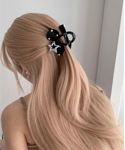 Dita Muaj.（ディータムアージュ）の「チャーム付ヘアクリップ（バレッタ/ヘアクリップ・レディース・ブラック・FREE）」の6枚目の写真