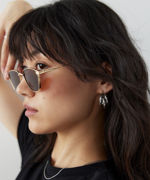 HANNE（アン）の「レイヤードフープピアス（ピアス（両耳用）・レディース・ゴールド/シルバー・FREE）」の4枚目の写真