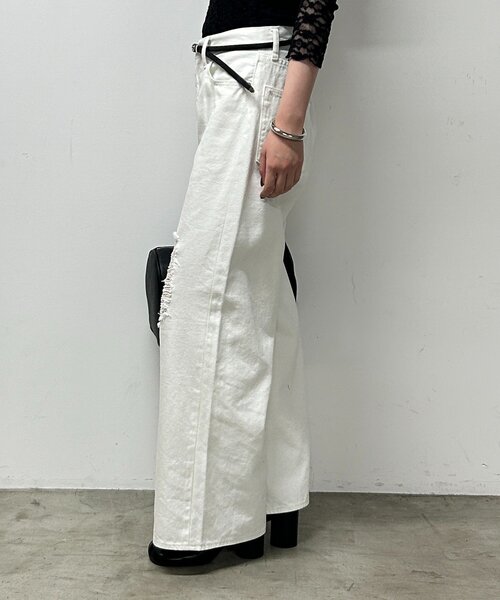 LOUNGEDRESS（ラウンジドレス）の「ワイドデニムパンツ（デニムパンツ・レディース・オフホワイト/ブルー・SMALL/MEDIUM）」の10枚目の写真