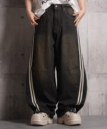 ツイストライン バレルレッグデニム ジーンズ / Twistline Barrel Leg Denim Jeans