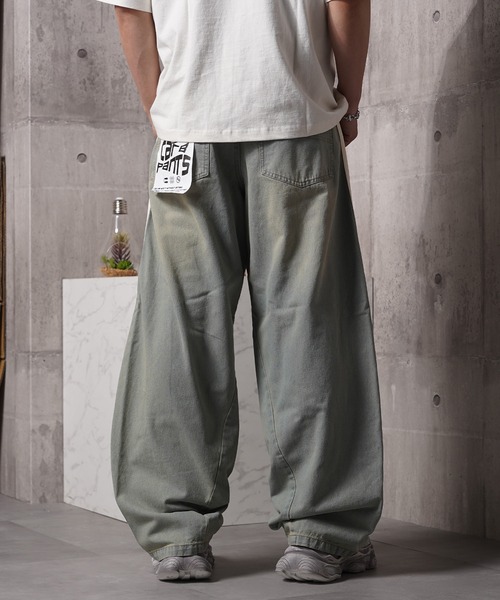 1111clothing(ワンフォークロージング)の「ツイストライン バレルレッグデニム ジーンズ / Twistline Barrel Leg Denim Jeans(デニムパンツ・メンズ・ブルー/サックスブルー/ブラック・M/L)」の20枚目の写真