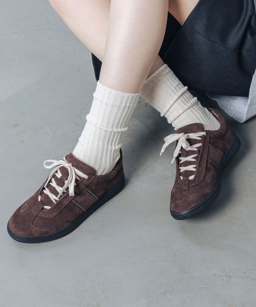 EVOL（イーボル）の「【S-LLサイズ展開・ふかふか】スエードレースアップスニーカー IZ5792（スニーカー・レディース・ブラウン/ブラック・S/M/L/LL）」の8枚目の写真