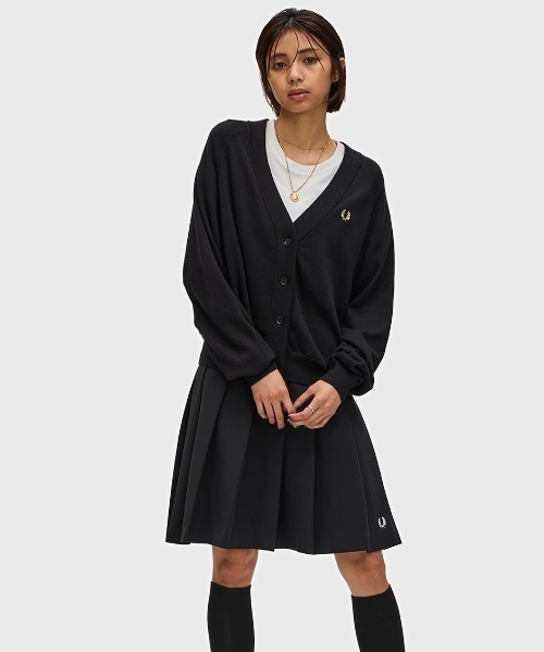 【hiさま専用】FRED PERRY 黒 Vネックカーディガン V-Neck Cardigan(10 102：BLACK): | FRED PERRY JAPAN | フレッド