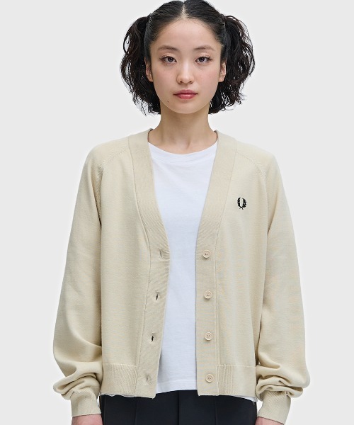 FRED PERRY（フレッドペリー）の「V-Neck Cardigan／Vネックカーディガン（カーディガン/ボレロ・レディース・ブラック/ダークベージュ/オートミール/ブラック系その他・10）」の17枚目の写真