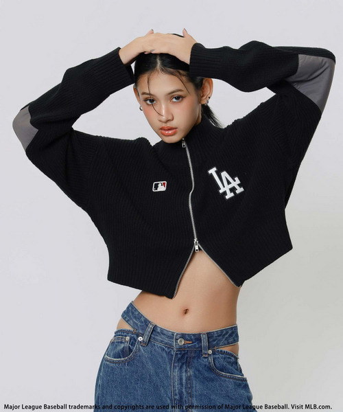 BACK TO THE FIELD（バック トゥー ザ フィールド）の「【MLB】ロゴZIPニット（ニット/セーター・レディース・ベージュ/ブラック/グレー・FREE）」の4枚目の写真