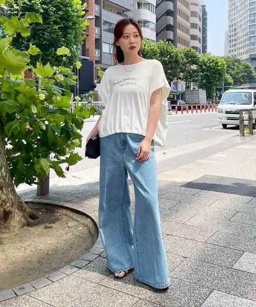 le.coeur blanc(ルクールブラン)の「《手洗い可能》ドロストハクプリントTシャツ(Tシャツ/カットソー・レディース・ブラック/オフホワイト・38)」の3枚目の写真