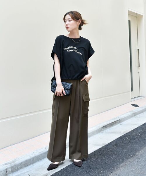le.coeur blanc(ルクールブラン)の「《手洗い可能》ドロストハクプリントTシャツ(Tシャツ/カットソー・レディース・ブラック/オフホワイト・38)」の5枚目の写真