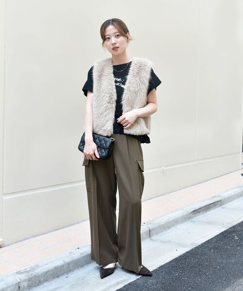 le.coeur blanc(ルクールブラン)の「《手洗い可能》ドロストハクプリントTシャツ(Tシャツ/カットソー・レディース・ブラック/オフホワイト・38)」の6枚目の写真
