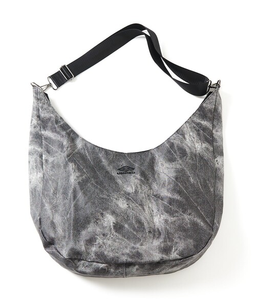 UMBRO(アンブロ)の「UMBRO/アンブロ SP LEATHERETTE Print Round Shoulder Bag/別注 レザレット ラウンドショルダーバッグ(ショルダーバッグ・メンズ・ブラック/ブルー・ONE SIZE)」の15枚目の写真