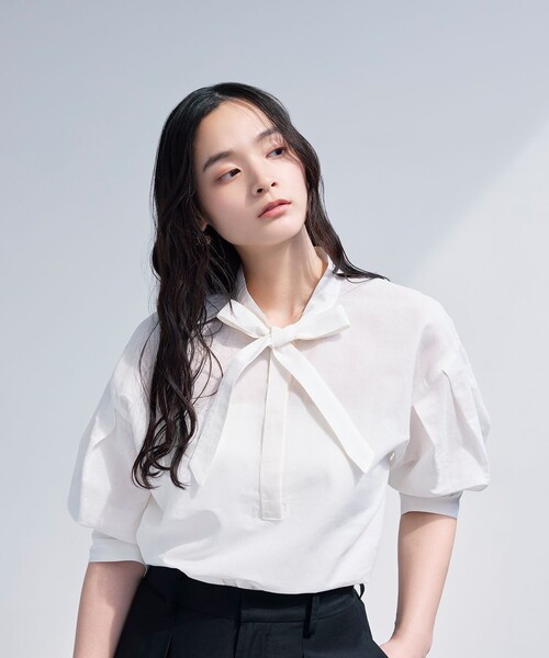 BIANCA（ビアンカ）の「【マルチシーン】軽やかボウタイブラウス（シャツ/ブラウス・レディース・ブルー系その他2/ブルー/ホワイト・38）」の12枚目の写真