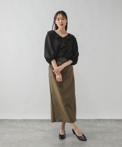 GLOBAL WORK（グローバルワーク）の「ラッフルフリルブラウス/587694（シャツ/ブラウス・レディース・ライトベージュ/ブラック・LARGE/MEDIUM）」の4枚目の写真