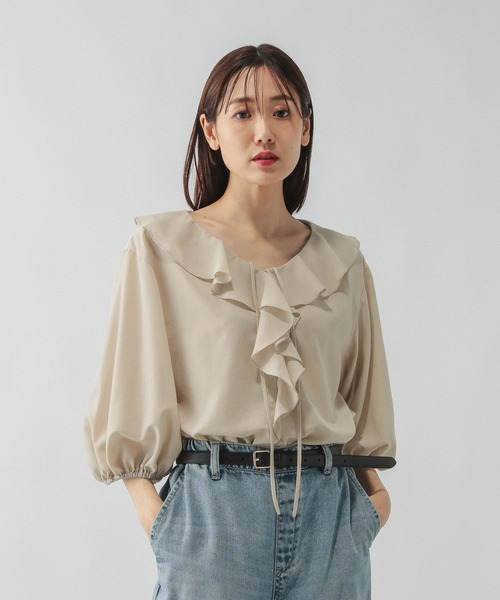 GLOBAL WORK（グローバルワーク）の「ラッフルフリルブラウス/587694（シャツ/ブラウス・レディース・ライトベージュ/ブラック・LARGE/MEDIUM）」の9枚目の写真