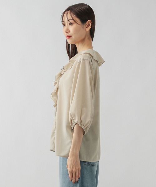 GLOBAL WORK（グローバルワーク）の「ラッフルフリルブラウス/587694（シャツ/ブラウス・レディース・ライトベージュ/ブラック・LARGE/MEDIUM）」の12枚目の写真