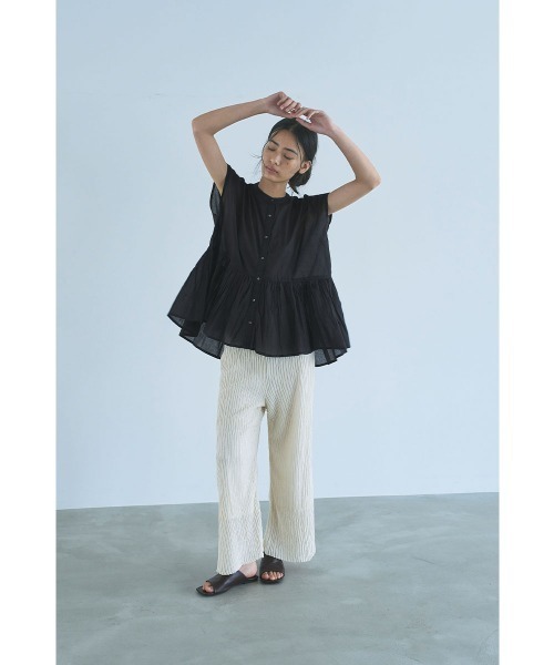 marjour（マージュール）の「COTTON BOIL BLOUSE（シャツ/ブラウス・レディース・ブラック・M）」の3枚目の写真