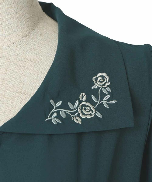 フィント　アンアナザーアンジェラス　ローズ刺繍オーガンジー衿ワンピース ローズ刺繍衿ワンピース（ワンピース）｜an another angelus