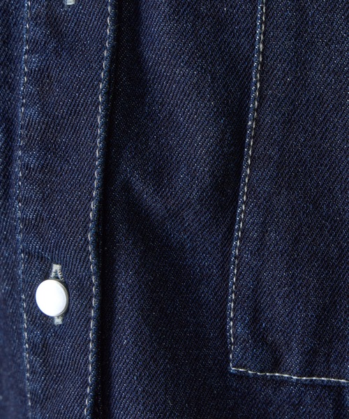 COLONY 2139（コロニートゥーワンスリーナイン）の「8ozデニムクロップドシャツ（シャツ/ブラウス・レディース・ネイビー/ダークブルー・FREE）」の17枚目の写真